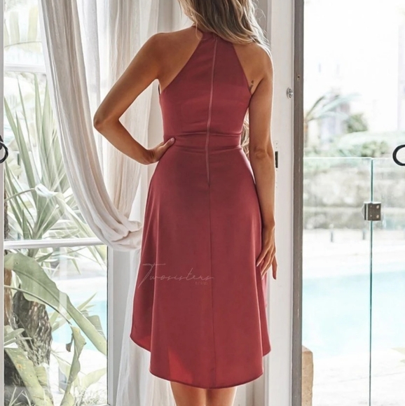 Two Sisters The Label - Picture 2 of 3